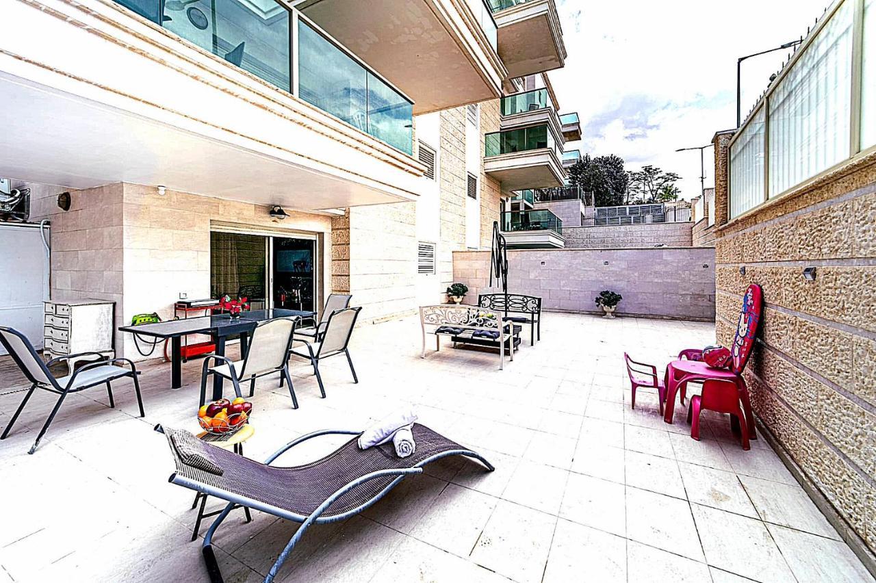 Milana'S Deluxe With Big Patio And Pool Apartment Eilat Exterior photo
